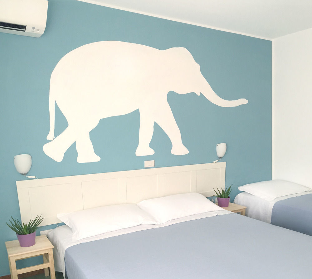 Hotel Aloha Cesenatico Esterno foto